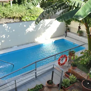 Hostal Lemon Garden